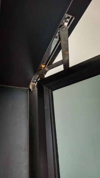 Pivot Window Replacement in Terrell